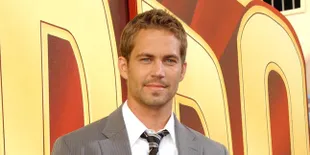[FOTO] Putri Paul Walker Umbar Senyum Pasca Kematian Ayahnya