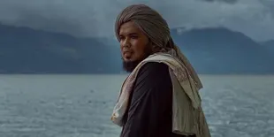 Foto Putrinya Pakai Bikini Hebohkan Dunia Maya, Ustaz Derry Sulaiman Menangis