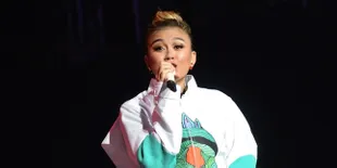 [FOTO] Rayakan Valentine, Wijin Tulis Kata Romantis Buat Agnez Mo