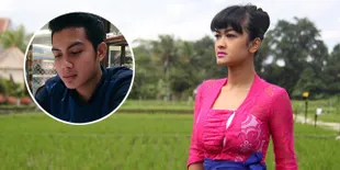 [FOTO] Romantis! Jupe Ngambek, Mumu Hadiahkan 69 Mawar Mewah