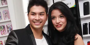 [Foto] Saat Chelsea Bertemu Dua Calon Pengantin Lainnya, Seru!