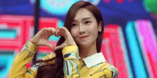 FOTO: Selfie Cantik, Jessica Jung Pamer Wajah Tanpa Make Up