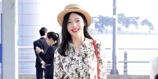 [FOTO] Selfie Choi Sulli Bareng Pacar, Pamer Senyum Manis Abis