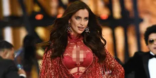 [FOTO] Sembunyikan Perut, Irina Shayk Hamil Anak Bradley Cooper?
