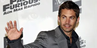 [FOTO] Seperti Inilah Suasana Pemakaman Paul Walker