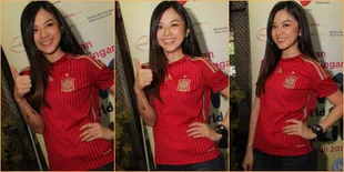 [Foto] Spanyol Pulang, Begini Cara Franda Ungkapkan Perasaannya