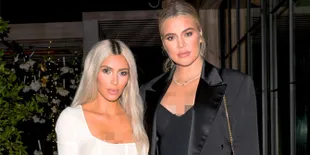 [FOTO] Style Khloe Kardashian 'Jiplak' Gaya Kim Saat Hamil
