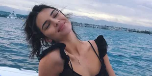 Foto Tanpa Busana Kendall Jenner Bocor, Mungkinkah Ulah Orang Dalam?