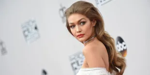 [FOTO] Tipuan April Mop Ala Gigi Hadid, Bikin Heboh Netizen