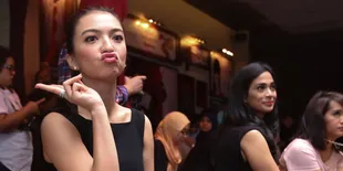 [FOTO] Walau 'Kalap' di Makassar, Raline Shah Tetap Cantik