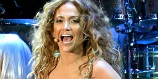 FPI Akan Bubarkan Konser Jennifer Lopez di Indonesia?