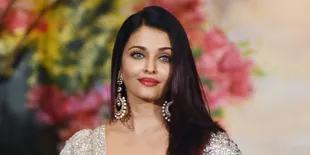 Gagal Cantik, Aishwarya Rai Disebut Pakai Gaun Tidur ke Luar Rumah Karena Dress Ini