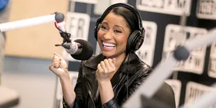 Gandeng Chris Brown &#38; Meek Mill, Minaj Jadi Ratu di Rumah Mewah