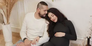 Gara-Gara Corona, Tasya Farasya Maternity Shoot Sendiri di Rumah - Semua Serba Homemade!