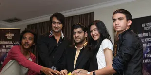 Gara-Gara Mikha Tambayong, Saurabh Raj Jain Belajar 'Kepo'