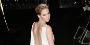 Gara-Gara Sepatu, Jennifer Lawrence Nyaris Ambruk di Red Carpet