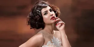 Gaun Pengantin Impian Priyanka Chopra, Kaos & Celana Training!