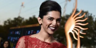 Gaun Seksi Deepika Padukone, Depan Belakang Bikin Tercengang!