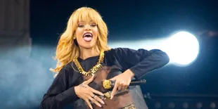 Gaun Transparan Rihanna Ini Ternyata Terinspirasi Dari ...