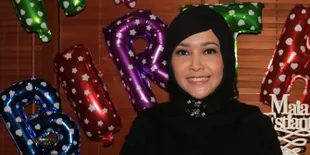 Gelar Khataman Al Quran Untuk Ultah Al dan Dul, Maia Estianty Cantik Berhijab