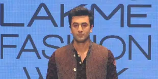 Gelar Pesta Ultah, Ranbir Kapoor Tak Undang Katrina - Deepika