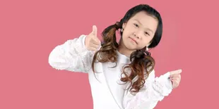 'Get Over It' Jadi Cara Rayvelin Perangi Bullying