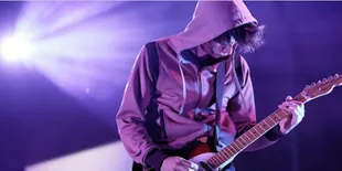 Gitaris Radiohead Hobi Pelihara Ayam