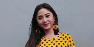 Goyangan Saat Off Air Tuai Pro Kontra, Dewi Persik Minta Maaf