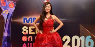 Gugat Cerai, Selama Ini Julia Perez Sudah Menikah Dengan Gaston?