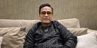 Gus Miftah Berangkatkan Umrah 15 Orang Guru Ngaji, Wujudkan Impian ke Tanah Suci