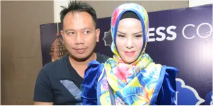Hadapi Perceraian, Vicky Prasetyo Nyanyi 'Kekasih Bayangan'