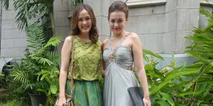 Hadir di Pernikahan Sandra Dewi, Cathy Sharon Bawa 'Pendamping'