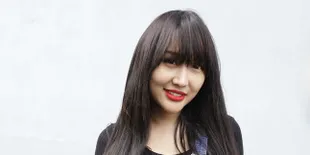 Hadiri Acara Pernikahan, Lucinta Luna Beri Komentar Soal Tidak Hadirnya Ayah Vanessa Angel