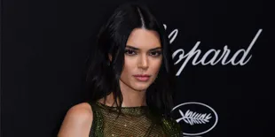 Hadiri Festival Film Cannes, Kendall Jenner Nekat Pakai Baju Transparan (Lagi)