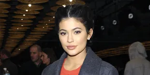 Hamil Duluan, Kylie Jenner Tak Mau Nikah Dengan Travis Scott?