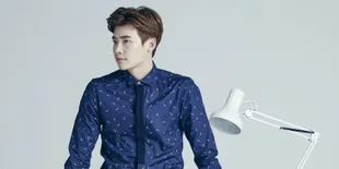 Hangout Bareng Ibunda, Lee Jong Suk Layaknya Kencan Diam-Diam