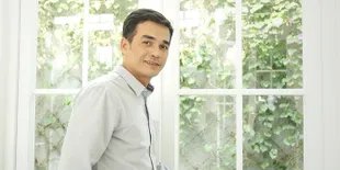 Harap Dua Anaknya Lekas Ikhlaskan Kepergian Rina Gunawan, Teddy Syach: Supaya Nggak Berat