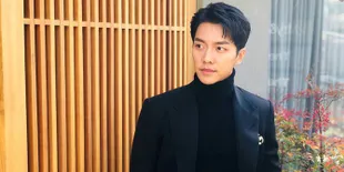 Hari Terakhir Lee Seung Gi di Jogja, Makan di Lesehan dan Main Egrang