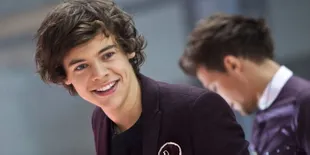 Harry Styles Sudah Tidur Dengan Puluhan Wanita?