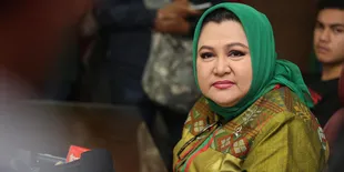 Hati Emilia Contessa Makin Hancur Lihat Denada Menangis Terus Saat Jaga Shakira