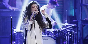 Hebat! Lorde Masih Jadi Nomor 1 Di Amerika Dengan Lagu 'Royals'