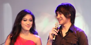 Helen, Penyanyi Baru Orbitan Kevin Aprilio