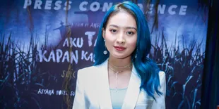 Hidupkan Peran Cewek Depresif, Natasha Wilona Nekat Warnai Rambut Jadi Biru