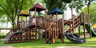 Hilangkan Stres di Taman Bermain Unik Ini