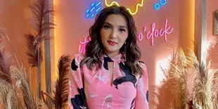 Hindari Salaman dengan Fans Karena Takut Tertular Corona, Ashanty Sedih Dianggap Artis Sombong