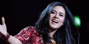 Hore, Ada Satu Bonus Spesial Lagi Untuk Fans Sejati Raisa