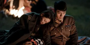 Hyun Bin & Son Ye Jin Bertatapan Mesra di Poster Teaser 'CRASH LANDING ON YOU'