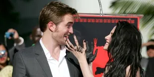 Ibu Kristen Stewart Ingin Robsten Bersatu Lagi