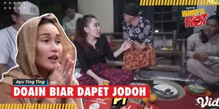 Ikut Berkeliling Sambil Bawa Bedug, Ayu Ting Ting Numpang Sahur di Rumah Orang