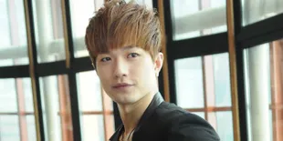 Ikut Prenatal Yoga, Perut Istri Lee Jeong Hoon Sudah Terlihat Membuncit